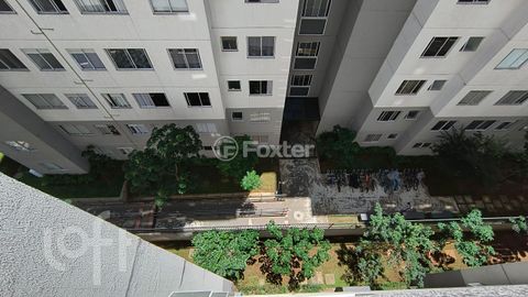 Image 10 - 885074