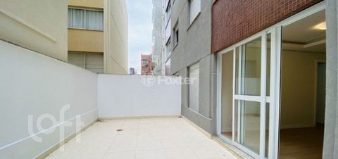 Image 8 - 885104