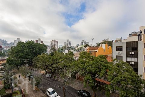 Image 9 - 885112