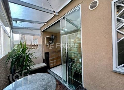 Image 4 - 885115