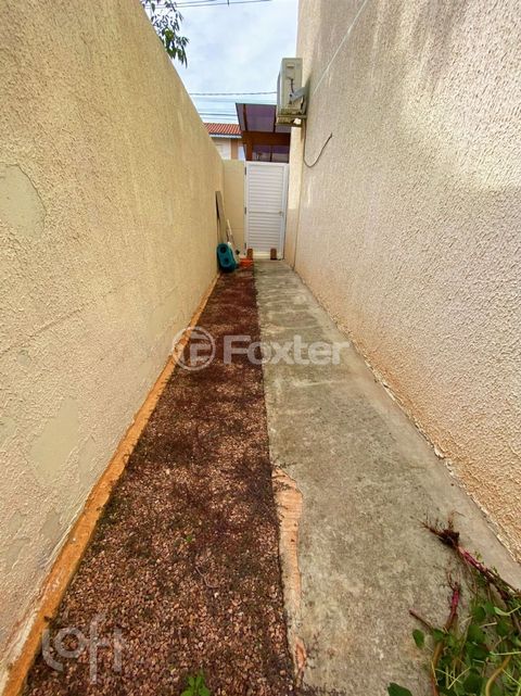 Image 7 - 885116