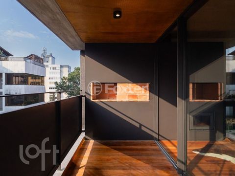 Image 7 - 885122