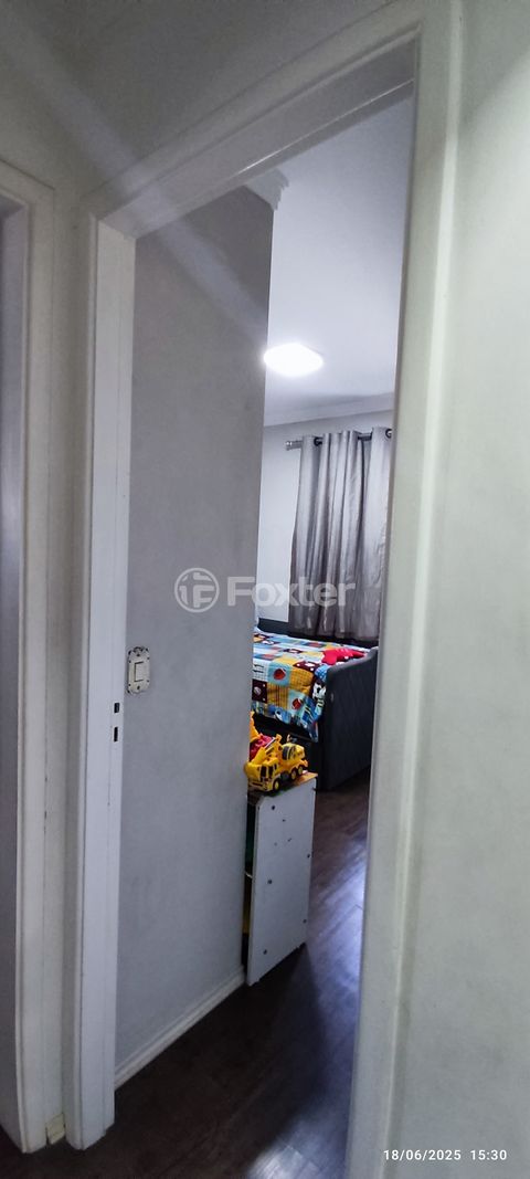 Image 11 - 885137