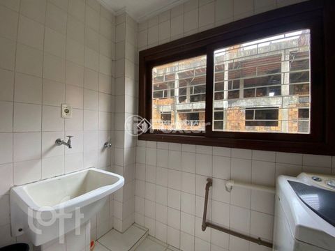Image 7 - 885178