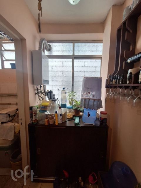 Image 17 - 885181