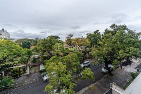 Image 19 - 885190