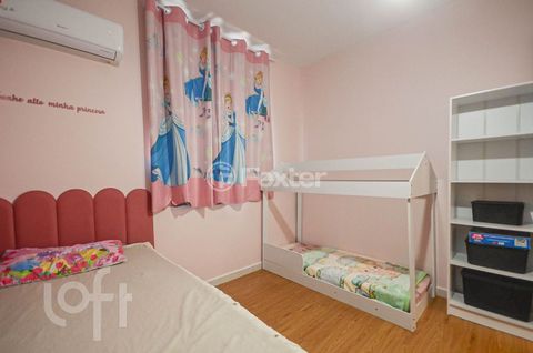 Image 19 - 885202