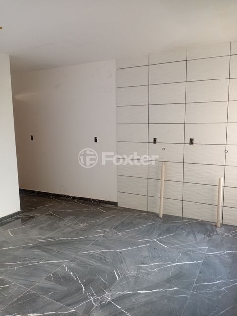 Image 4 - 885263