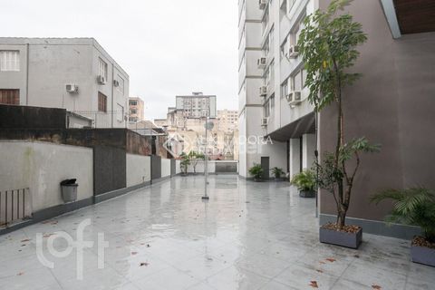 Image 19 - 885285