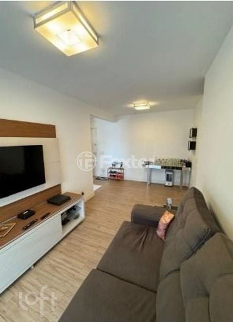 Image 7 - 885292