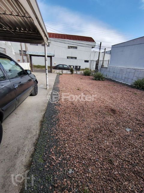 Image 3 - 885302