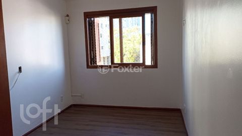 Image 19 - 885312
