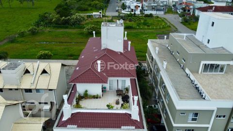 Image 8 - 885325
