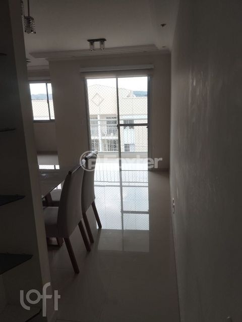 Image 7 - 885343
