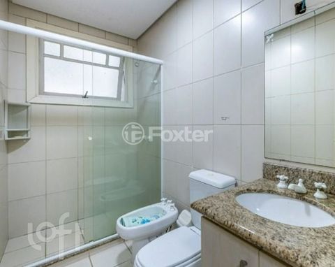 Image 7 - 885355