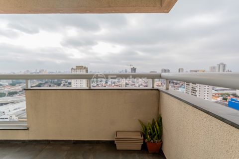 Image 15 - 885371