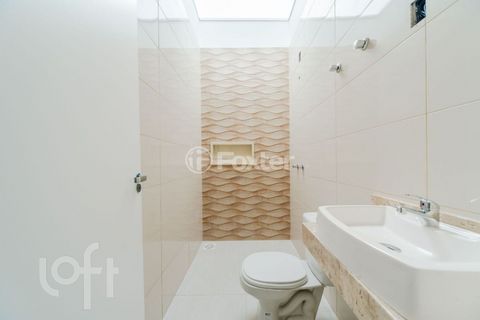 Image 9 - 885428