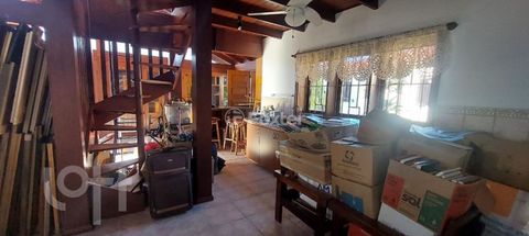 Image 19 - 885429