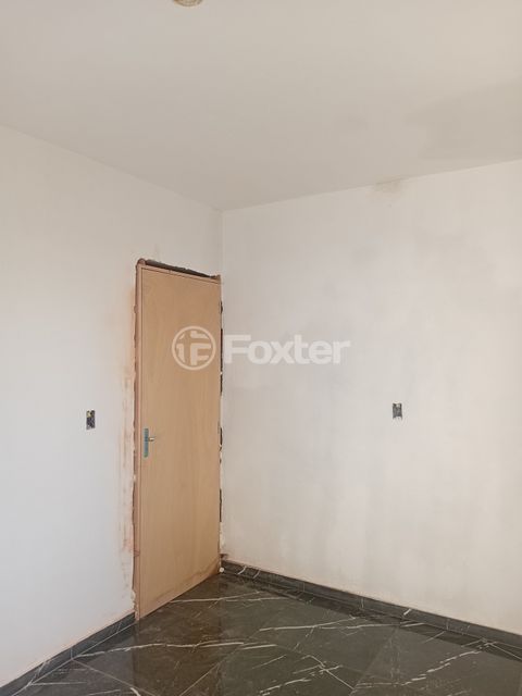 Image 7 - 885473