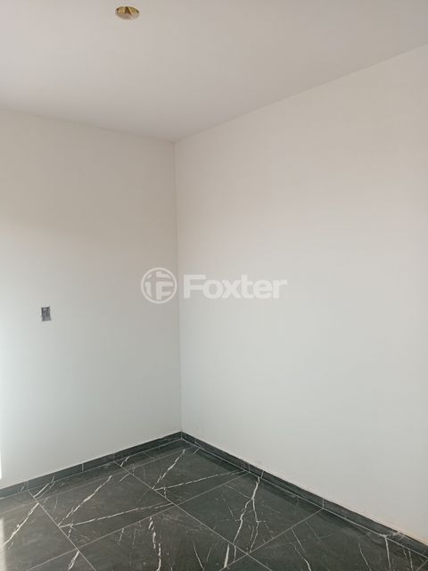 Image 7 - 885485