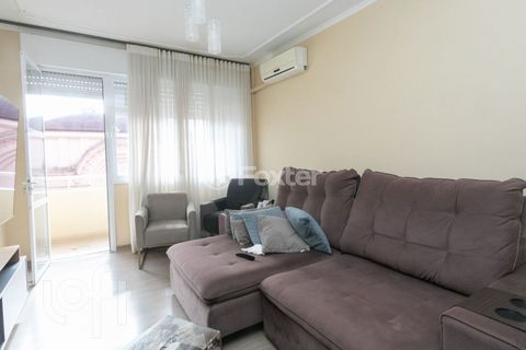 Image 4 - 885512