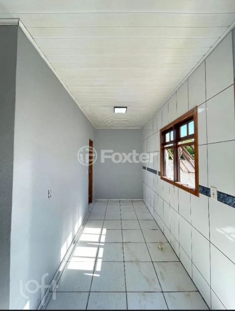 Image 7 - 885515