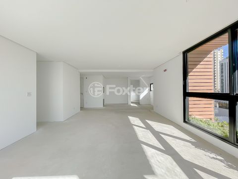 Image 5 - 885521
