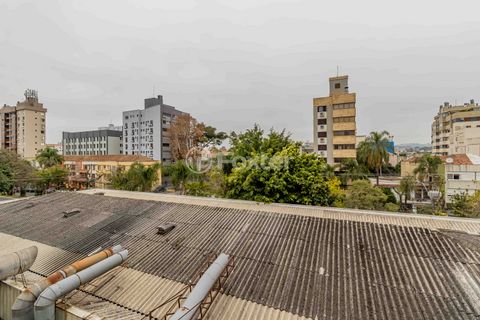 Image 4 - 885555