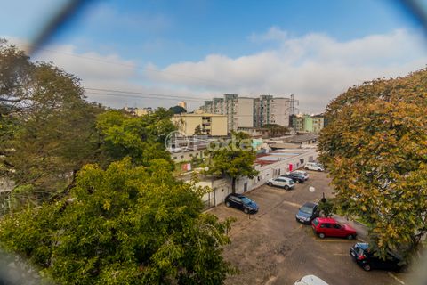 Image 15 - 885569