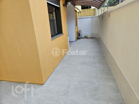 Image 9 - 885597