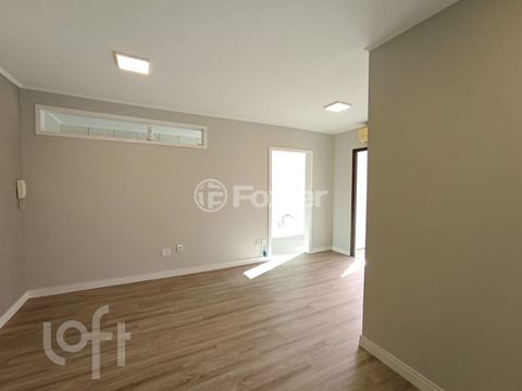 Image 3 - 885597
