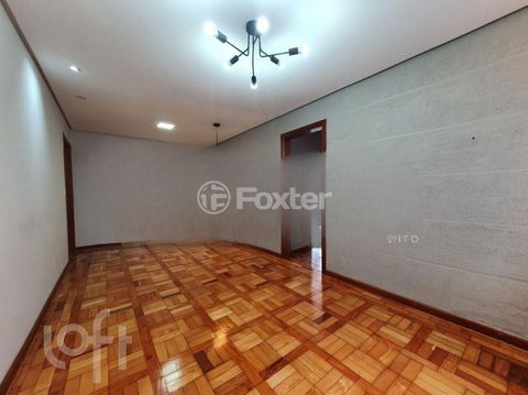 Image 3 - 885602