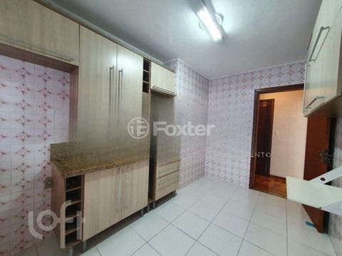Image 6 - 885602
