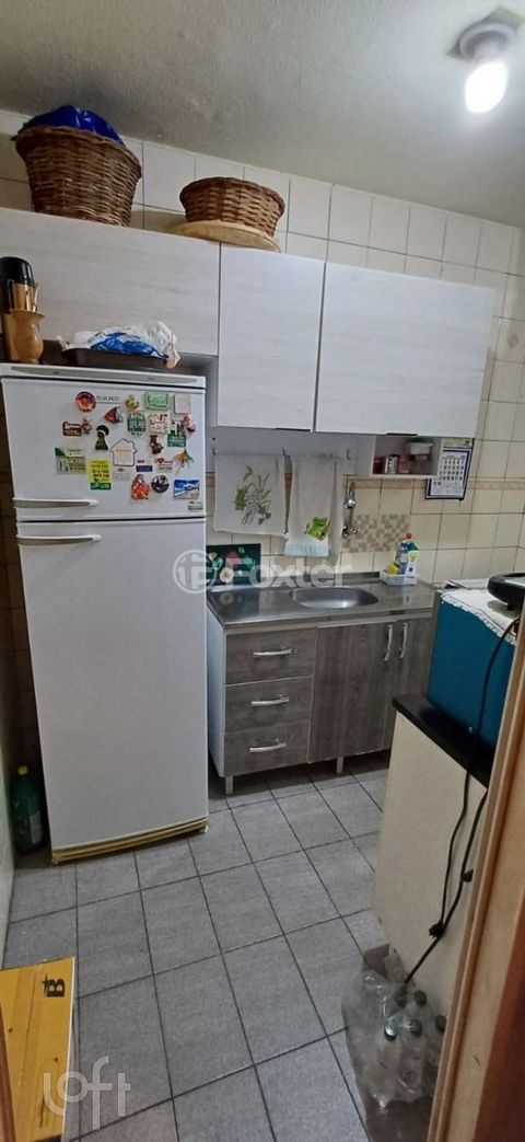 Image 7 - 885615