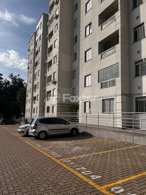 Image 10 - 885616