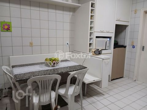Image 14 - 885617