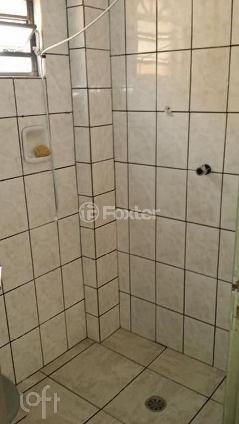 Image 7 - 885621