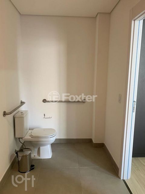 Image 7 - 885623