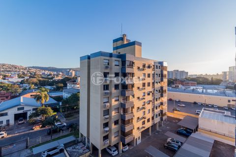 Image 8 - 885626