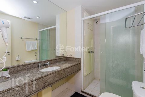 Image 9 - 885627