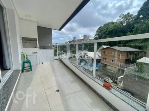 Image 11 - 885630