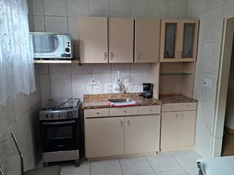 Image 10 - 885632