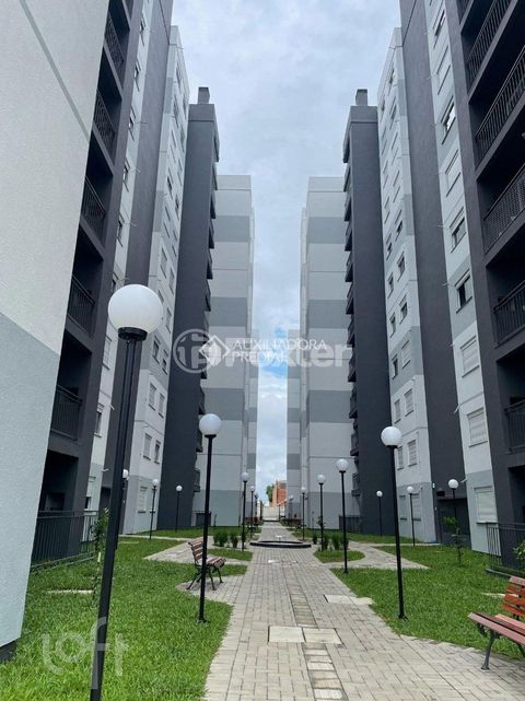 Image 8 - 885634