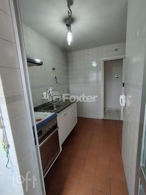 Image 9 - 885648
