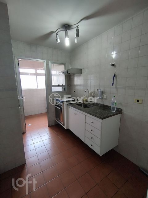 Image 7 - 885648
