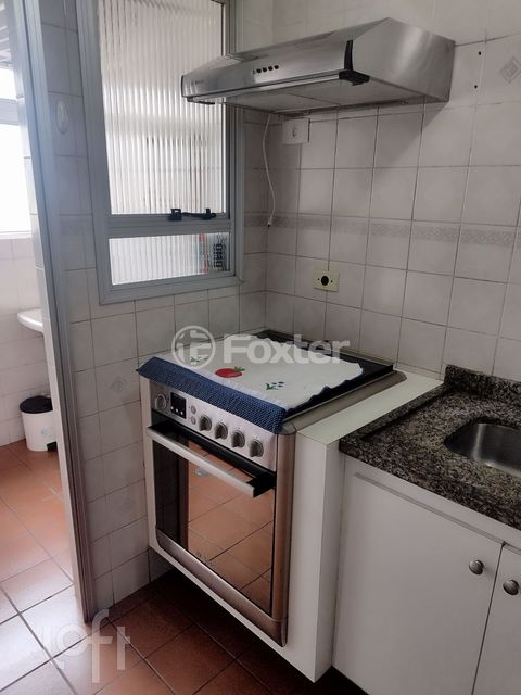 Image 8 - 885648