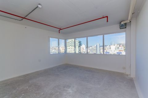 Image 3 - 885649