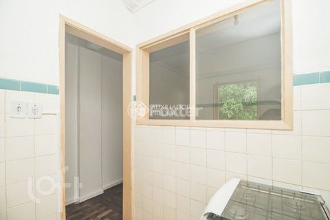 Image 7 - 885656