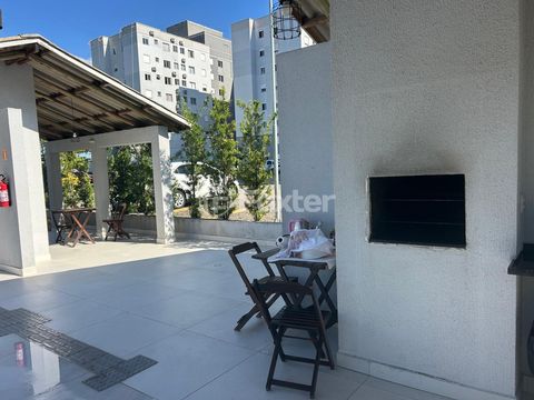 Image 7 - 885699