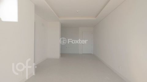 Image 3 - 885731